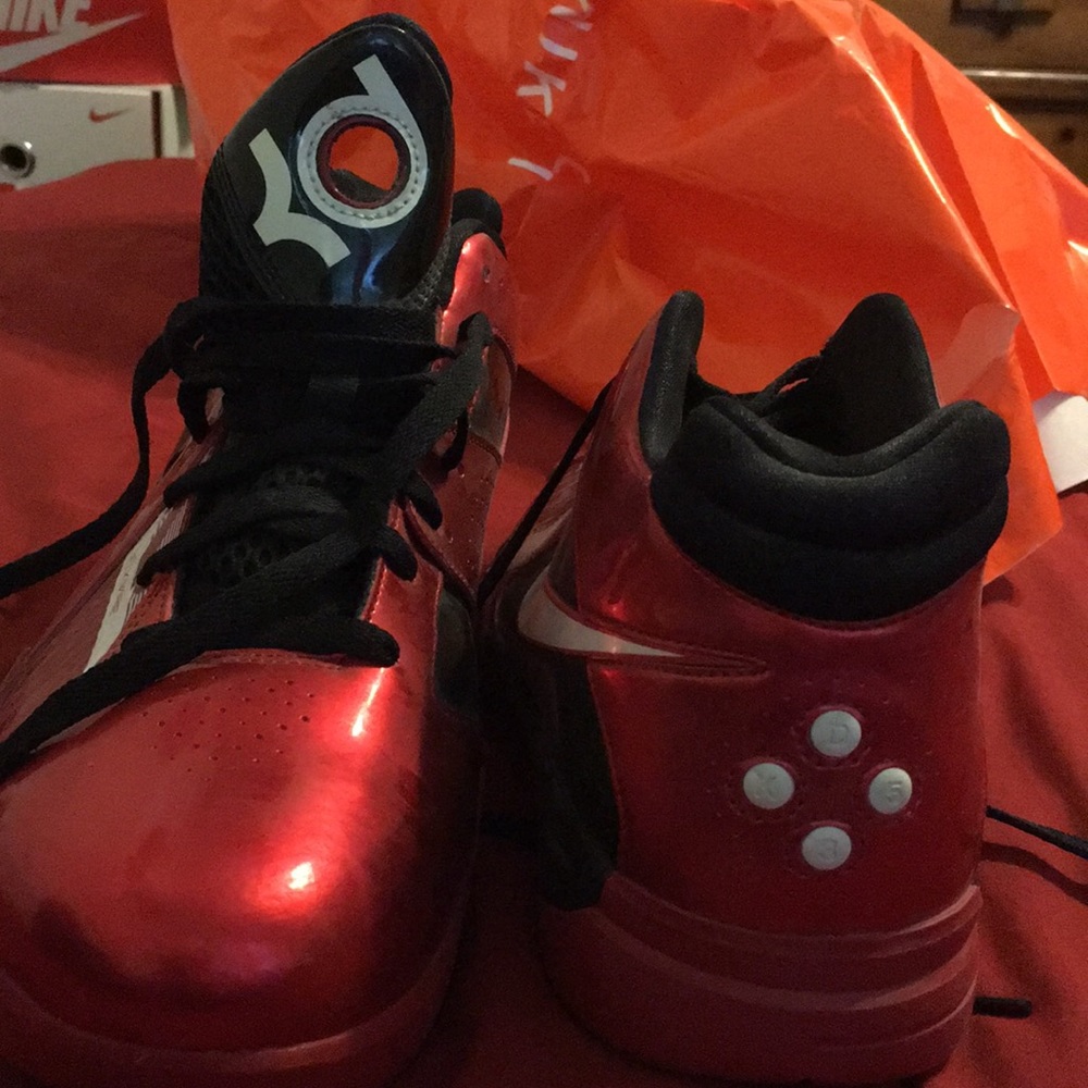 Brand new Nike zoom KD III never worn